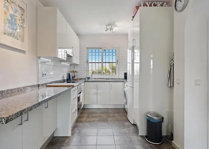 Garden Pool In Mijas By Costarentals - Ref 209 Fuengirola