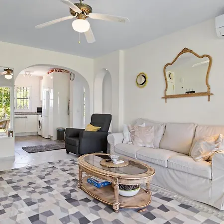 Garden Pool In Mijas By Costarentals - Ref 209 Апартаменты Фуэнхирола